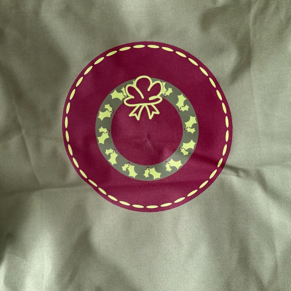 Green and Red Wreath Storage Bag - Picture 2 of 2